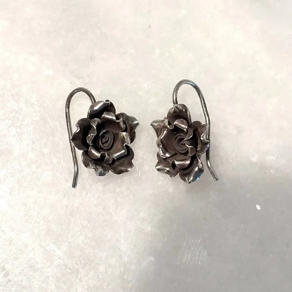 NWT Solid Sterling Silver Rose Flower Hook Drop Pierced Earrings Silver OS